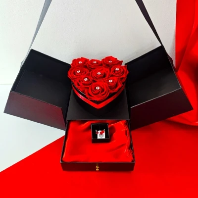 Imagine din Pachet de Lux pentru femei Special Valentine, in cutie exclusivista cu sertar, Trandafiri Criogenati stilizati cristale, esarfa din matase 180x90