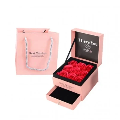 Imagine din Cutie pentru accesorii &quot;Love Wishes&quot; cu sertar, noua trandafiri de sapun, felicitare si punga cadou, Roz (Culoare: Somon)
