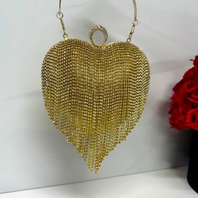 Imagine din Geanta de ocazie, Glimmer, Gold, in forma inima, cu strasuri si detalii metalice, Lant auriu