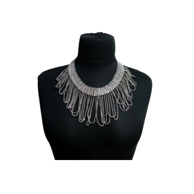 Imagine din Colier Plastron cu pietre semipretioase, la baza gatului, CP012