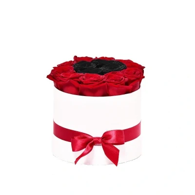 Imagine din Aranjament floral, Trandafiri parfumati de sapun, in cutie alba Luxury S (Culoare: Galben)